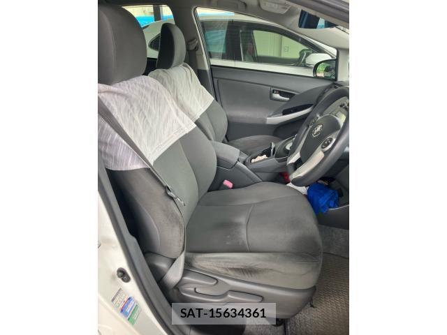 Toyota PRIUS 2010-12 8458242-23