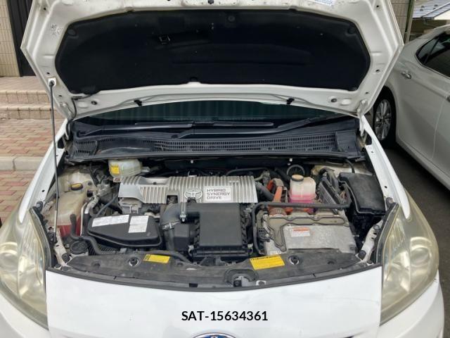 Toyota PRIUS 2010-12 8458242-26