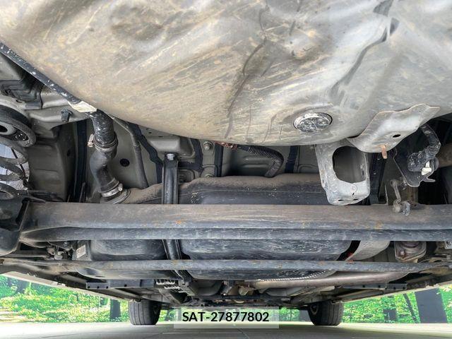 Toyota PRIUS 2012-07 8458230-18