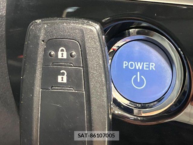 Toyota PRIUS 2016-06 8458220-6
