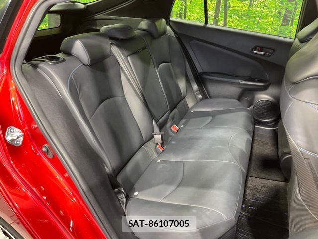 Toyota PRIUS 2016-06 8458220-8
