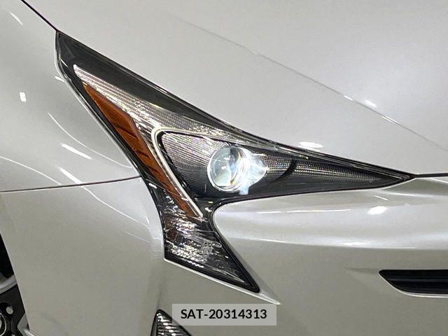 Toyota PRIUS 2015-12 8458215-11
