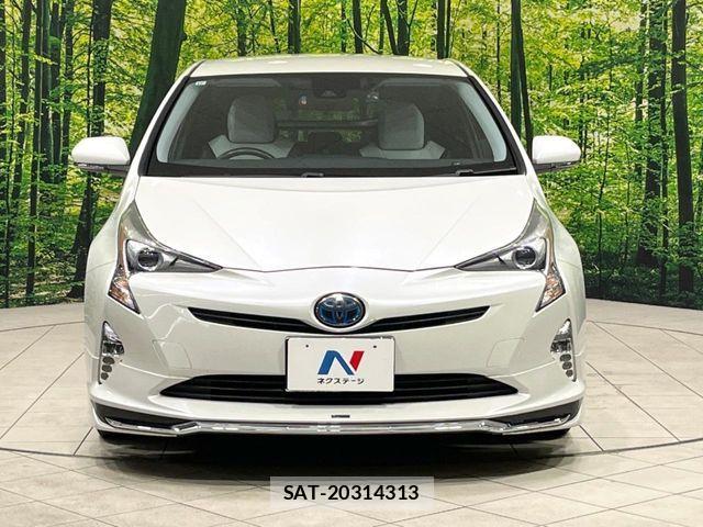 Toyota PRIUS 2015-12 8458215-13
