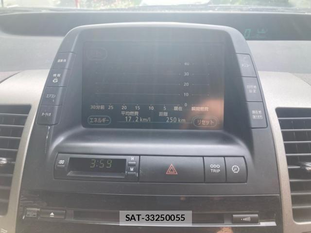 Toyota PRIUS 2009-03 8457308-17