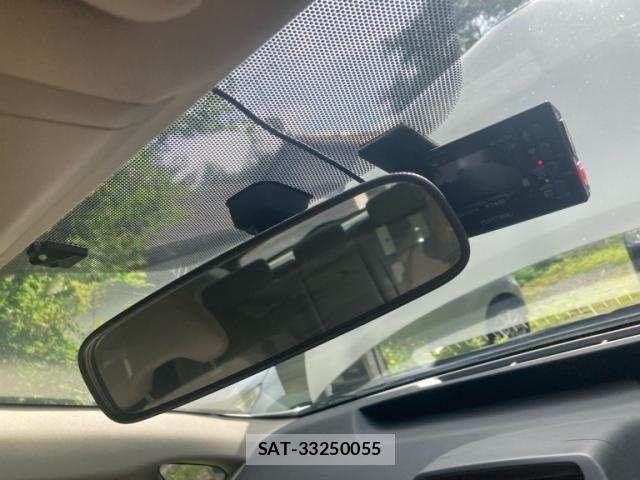 Toyota PRIUS 2009-03 8457308-20