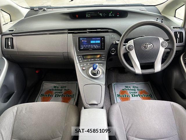 Toyota PRIUS 2009-11 8458233-1