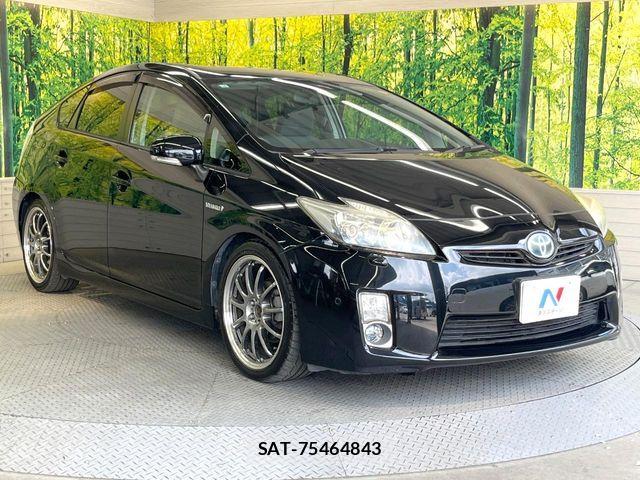 Toyota PRIUS 2011-01 8458227-15