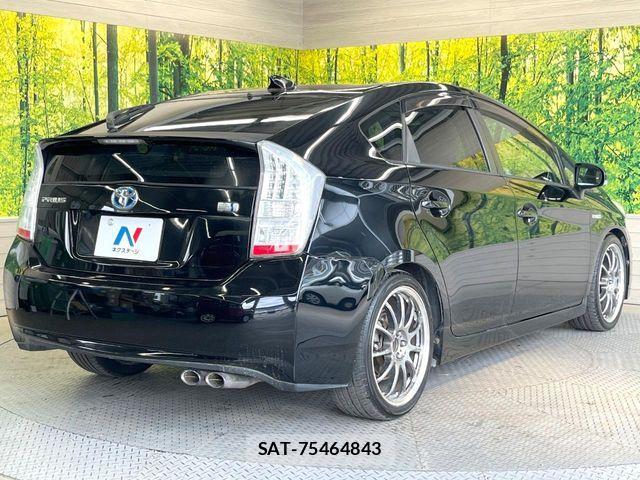 Toyota PRIUS 2011-01 8458227-16