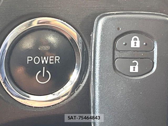 Toyota PRIUS 2011-01 8458227-5