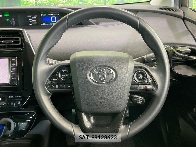 Toyota PRIUS 2020-09 8458217-10