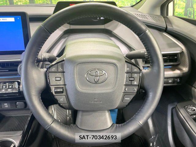 Toyota PRIUS 2023-04 8458206-10