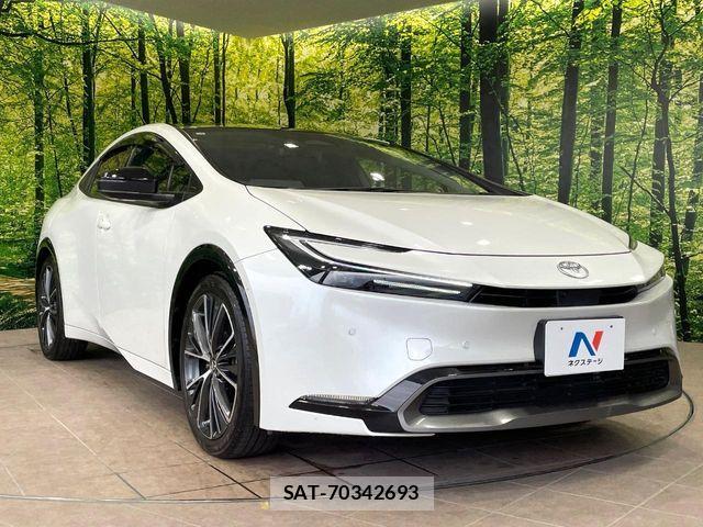 Toyota PRIUS 2023-04 8458206-15