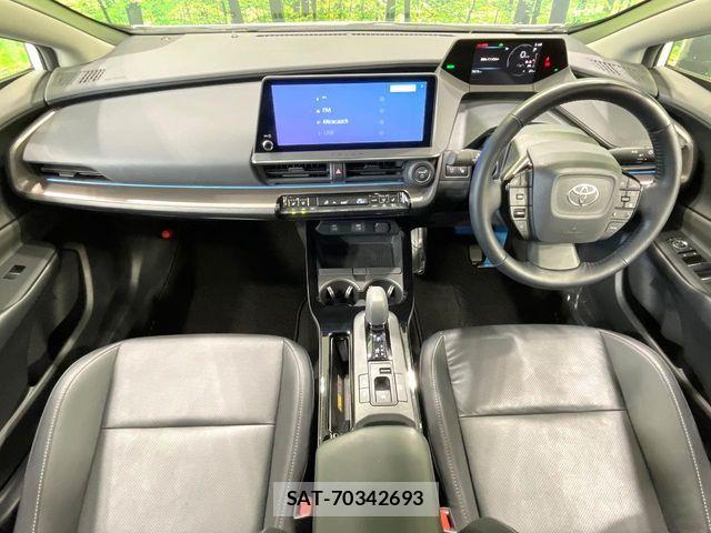 Toyota PRIUS 2023-04 8458206-1