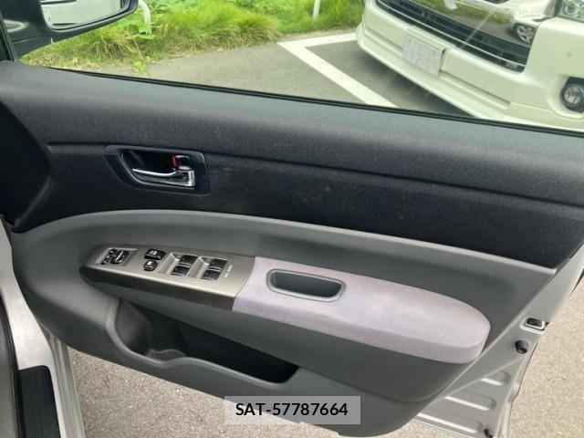 Toyota PRIUS 2007-02 8458238-21