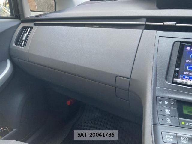 Toyota PRIUS 2010-07 8485957-25