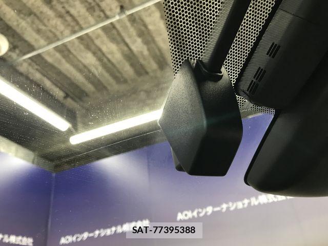 Toyota PRIUS 2017-10 8485941-19