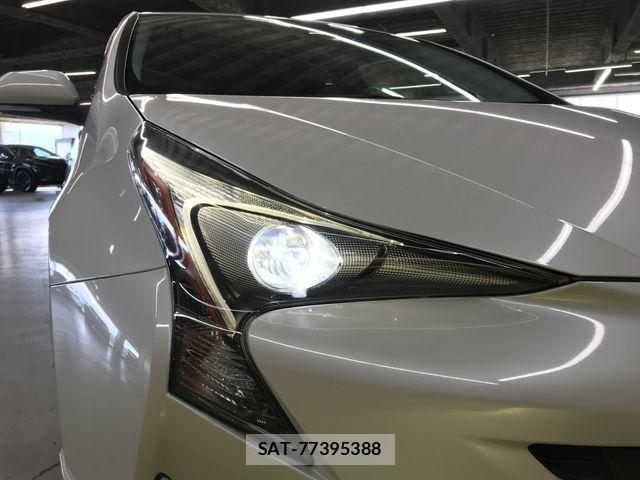 Toyota PRIUS 2017-10 8485941-21