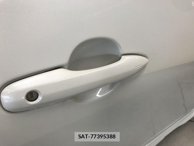 Toyota PRIUS 2017-10 8485941-23