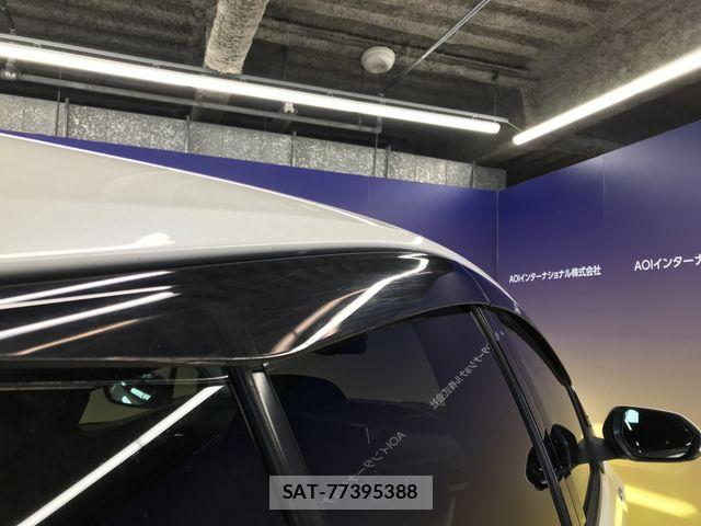 Toyota PRIUS 2017-10 8485941-24