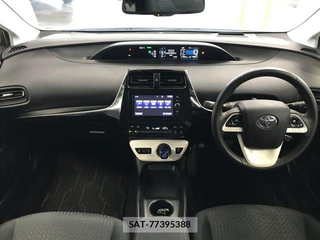 Toyota PRIUS 2017-10 8485941-3