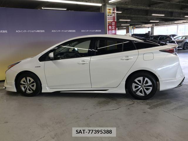 Toyota PRIUS 2017-10 8485941-5