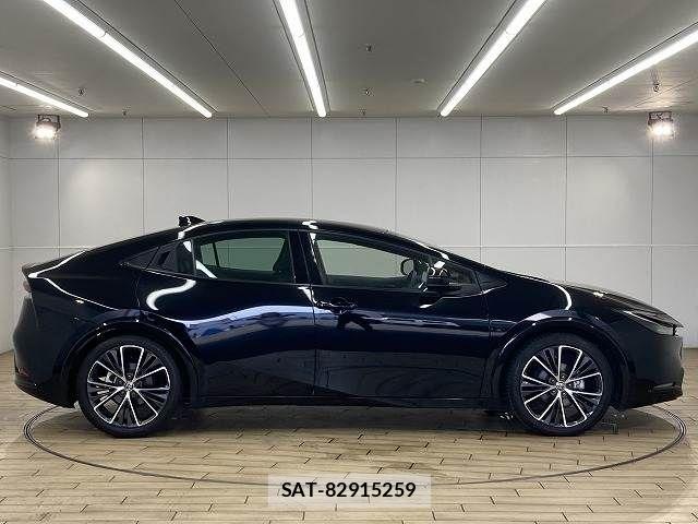 Toyota PRIUS 2023-12 8485926-17