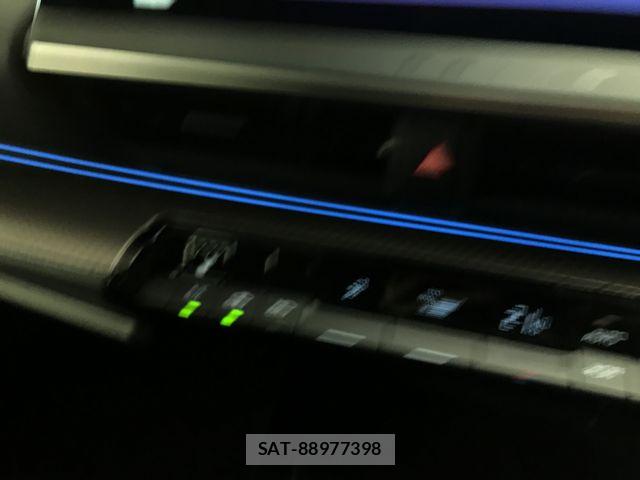 Toyota PRIUS 2025-04 8485927-14