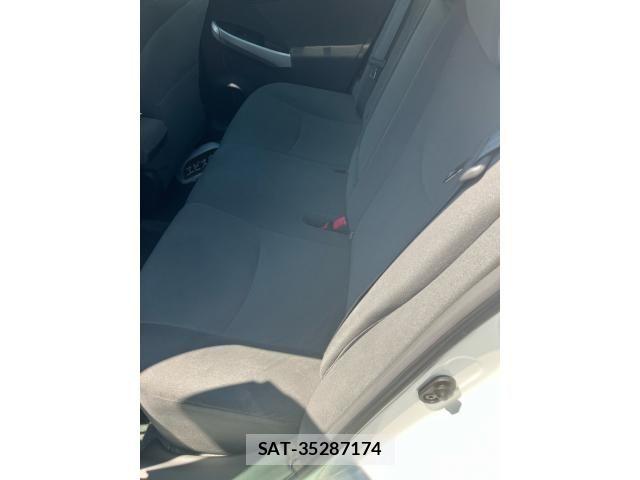 Toyota PRIUS 2010-05 8485955-12