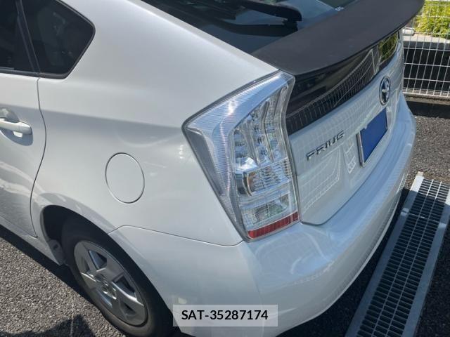 Toyota PRIUS 2010-05 8485955-7