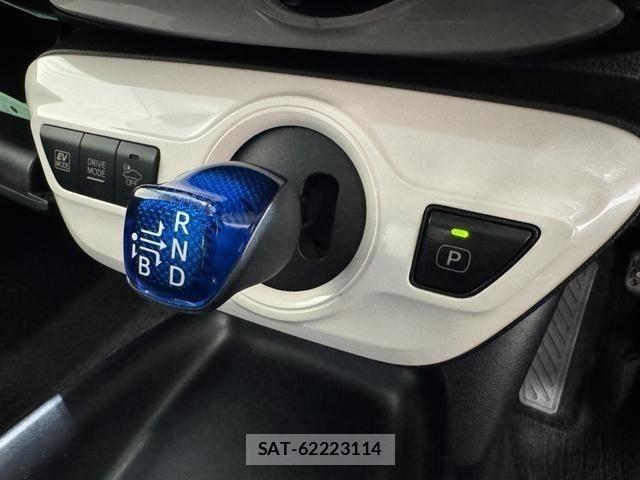 Toyota PRIUS 2018-07 8485953-18