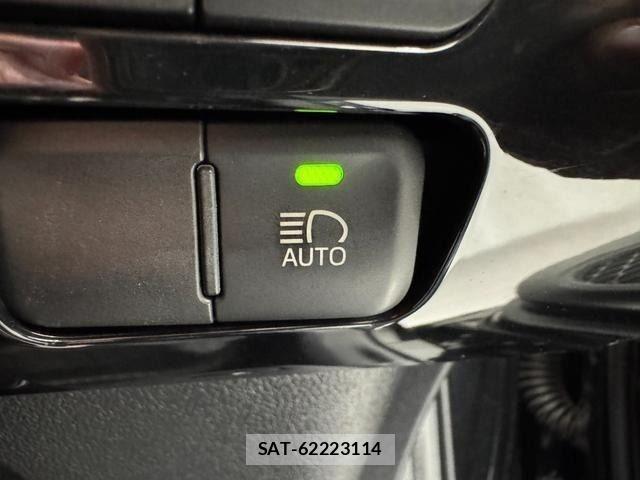 Toyota PRIUS 2018-07 8485953-24