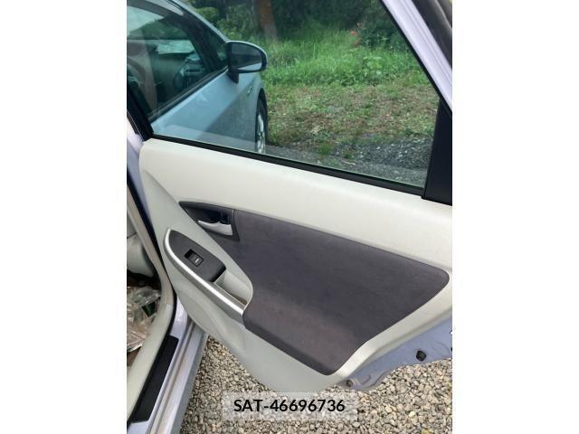 Toyota PRIUS 2009-08 8485960-19