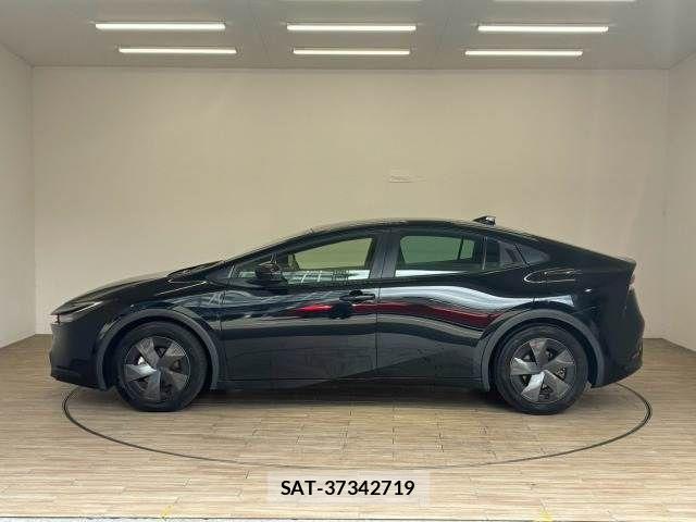 Toyota PRIUS 2023-03 8485934-16
