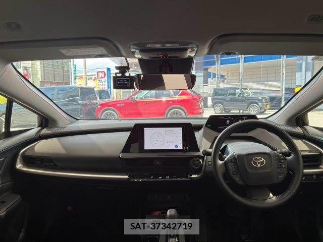 Toyota PRIUS 2023-03 8485934-1