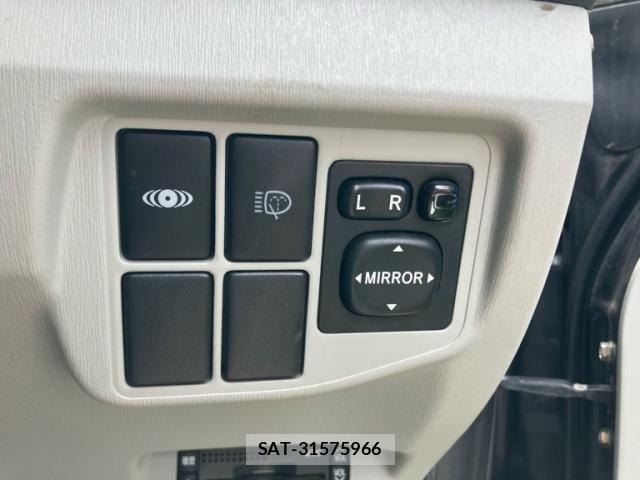 Toyota PRIUS 2010-11 8485958-16