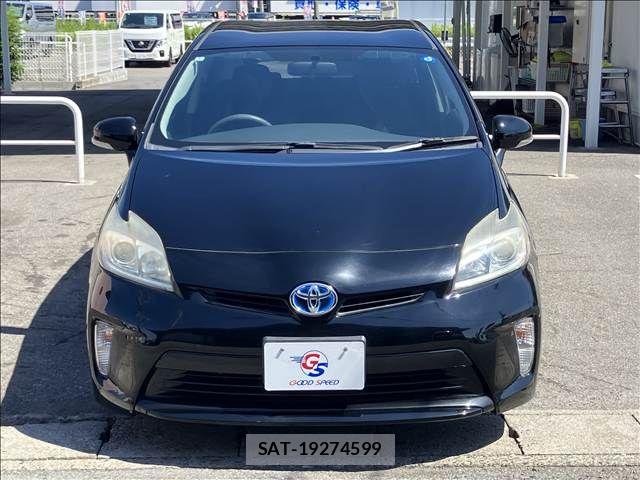 Toyota PRIUS 2014-01 8485945-14