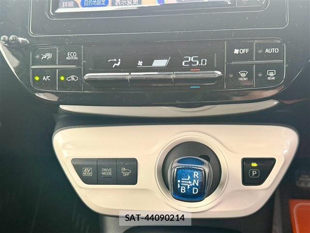 Toyota PRIUS 2017-01 8485942-6