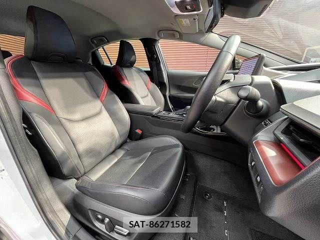 Toyota PRIUS 2023-09 8485932-10
