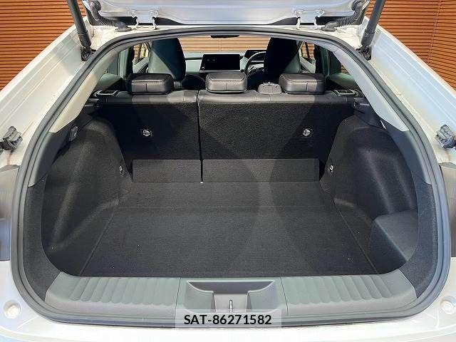 Toyota PRIUS 2023-09 8485932-12