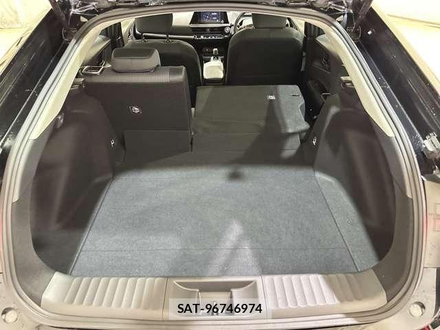 Toyota PRIUS 2023-06 8485933-28