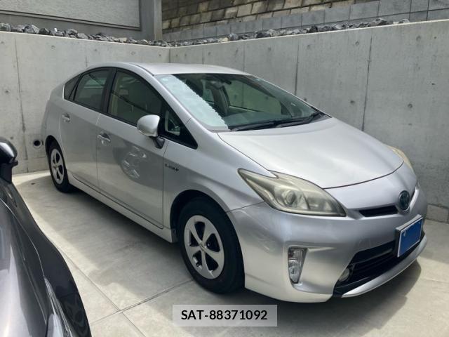 Toyota PRIUS 2013-02 8485951-0