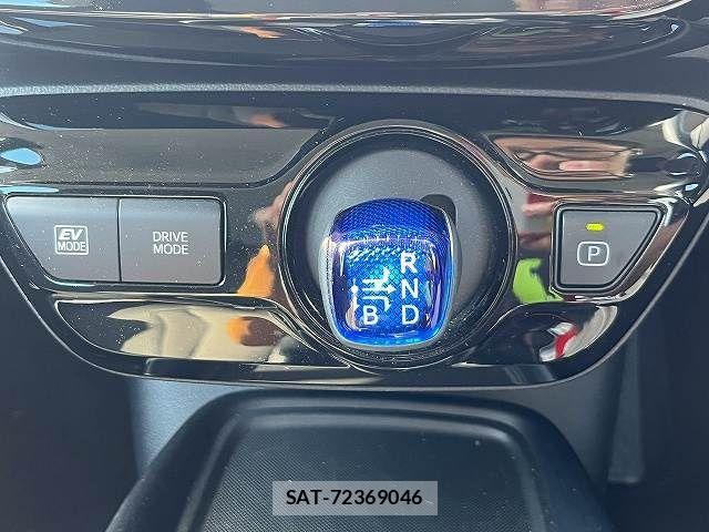 Toyota PRIUS 2022-07 8485935-24