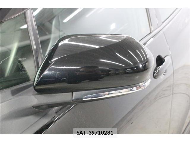 Toyota PRIUS 2019-03 8485940-16