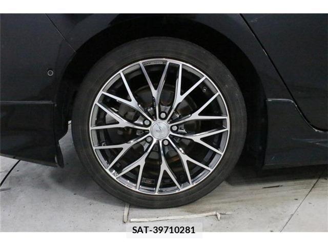 Toyota PRIUS 2019-03 8485940-25