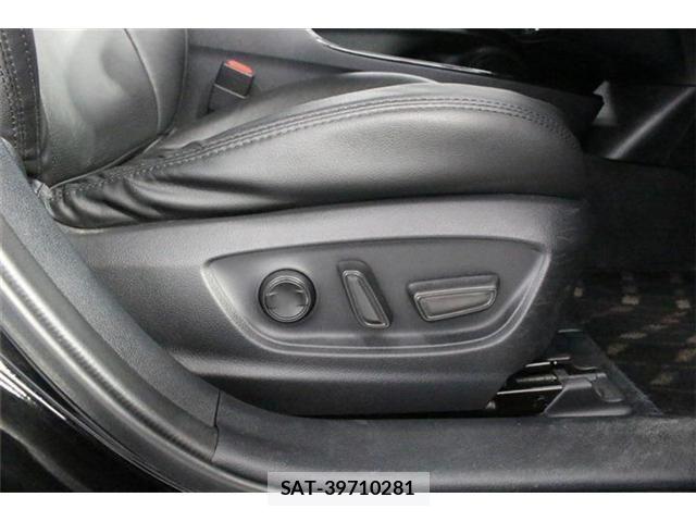 Toyota PRIUS 2019-03 8485940-27