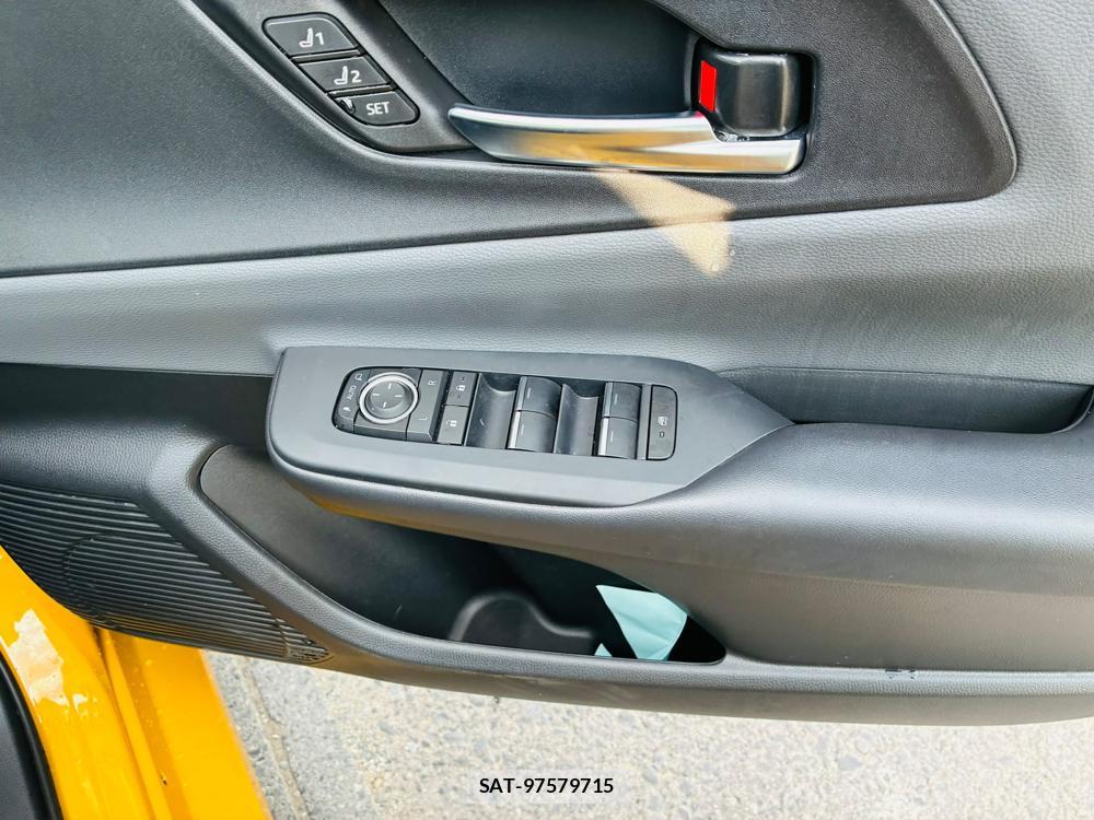 Toyota PRIUS 2025-03 8272588-22