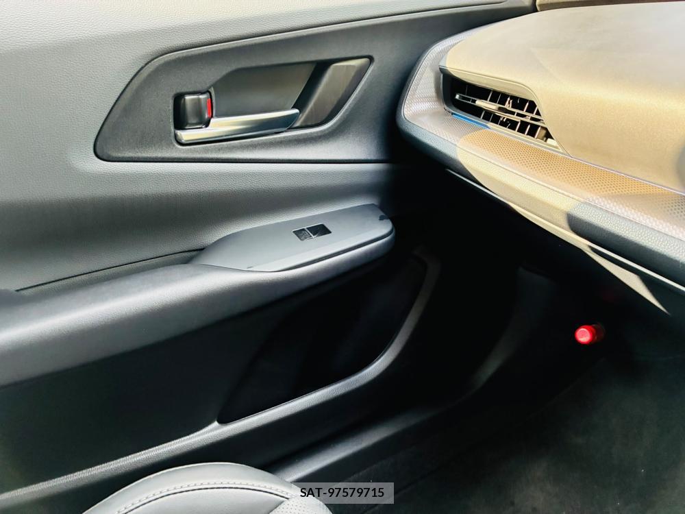 Toyota PRIUS 2025-03 8272588-24