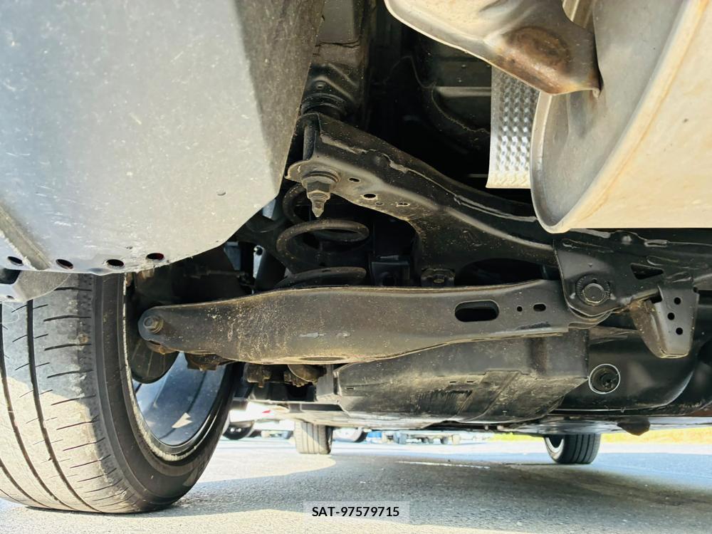 Toyota PRIUS 2025-03 8272588-37