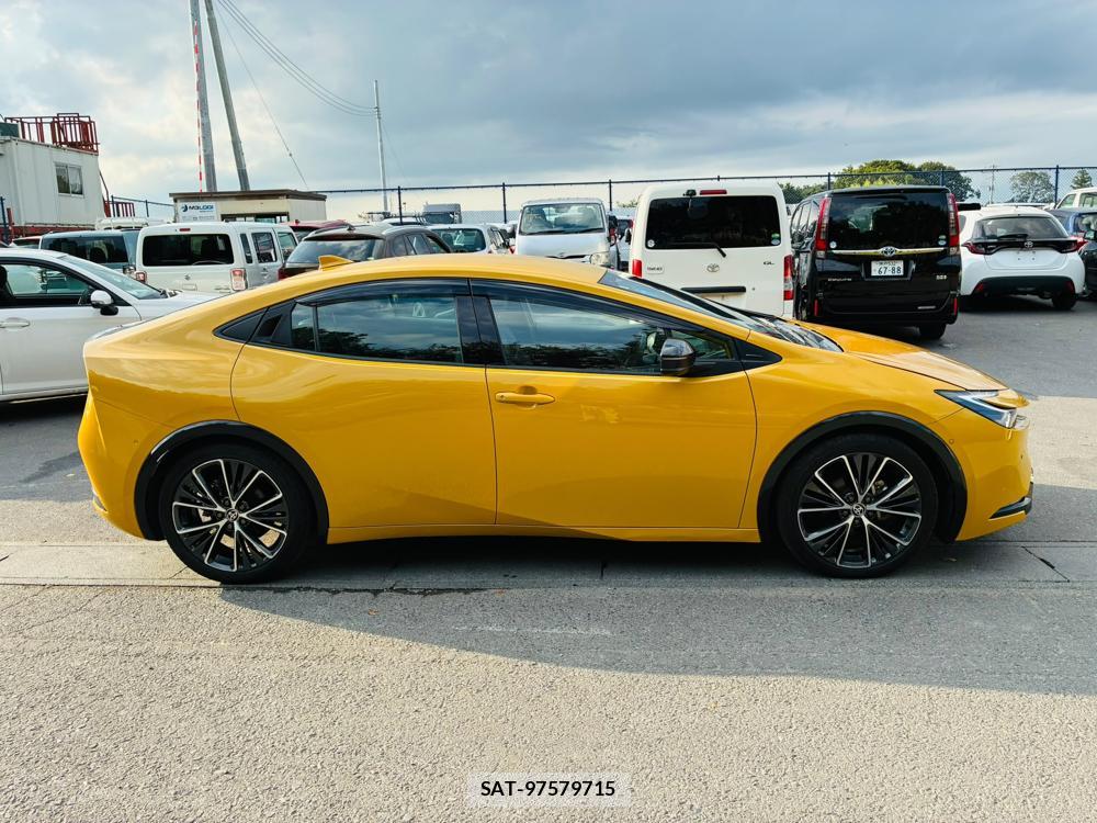 Toyota PRIUS 2025-03 8272588-5