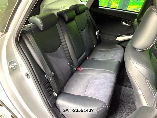 Toyota PRIUS 2014-02 8526665-9